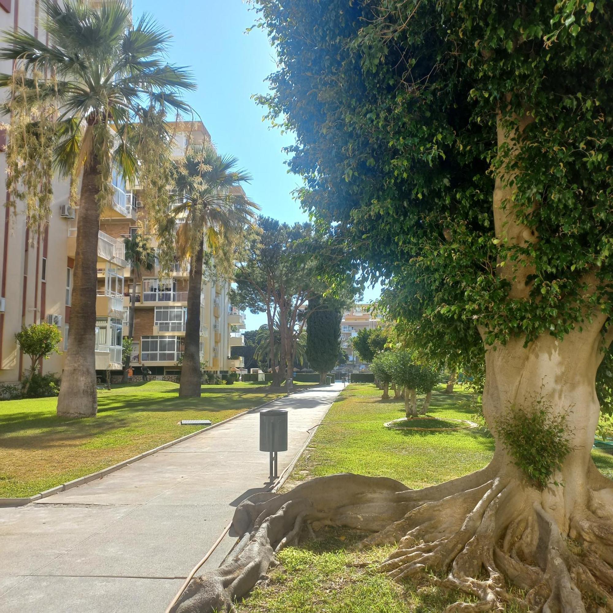 Agata Azul Apartment Benalmadena Bagian luar foto